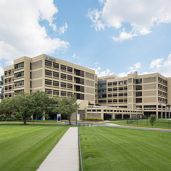 Inova Loudoun Hospital walkway