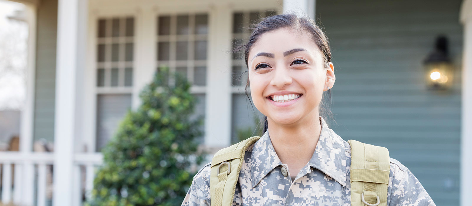 Female military personnel 