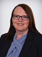 Lynda Barnes